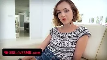 play Hermana me ama - adolescente cachonda deja que su hermanastro la folle en cada rincón de su casa