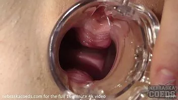 Afspelen Sexy verpleegster riki gyno speculum speelt gapend rood poesje met close-ups van poesjesmuren