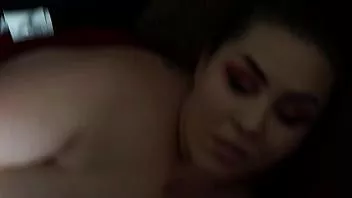 Abspielen Bbw lutscht meinen Schwanz, während sie sich selbst mit einem Dildo fickt