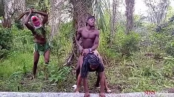 تشغيل من فضلك لا تعاقبني ، لن أضاجع زوجة الملك مرة أخرى