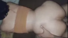 play Heißes brasilianisches Baby, das nach der Arbeit einen Blowjob gibt