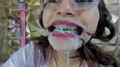 play Blowjob DeepThroat yang ceroboh dengan kawat gigi oleh streamer auro buruk di chaturbate