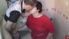 play Pesti di grosso cazzo: Claudia Marie CTDX si nutre di un cazzo mostro