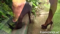 Afspelen Sensuele Europese MILF Josie Buster geniet van hardcore buitenseks met grote lul en gezichtsschoten