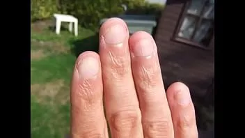 Abspielen Hände und Nägel Bilder Zusammenstellung 15 – Olivier (ongles1234) Hände Fetisch Bilder, Hände und Nägel Evolution, Daumenlutschen Nägelkauen (Bilder von 06 2018 bis 11 2018)